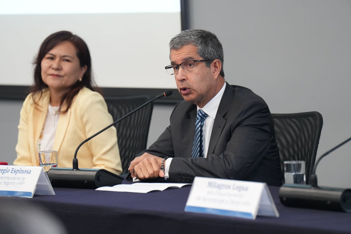 SBSPERU's tweet image. ¡Inauguramos la vigésimo sétima edición del Programa de Extensión!
Este año, 27 jóvenes profesionales egresados de universidades a nivel nacional y 7 colaboradores de la #SBSPerú fueron seleccionados tras un riguroso proceso, reafirmando nuestro compromiso con la excelencia y el…