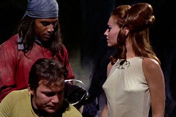StarfleetJ's tweet image. Fred Williamson

Fred Williamson was considered and auditioned for the role of Benjamin Sisko. Williamson had previously appeared as Anka in TOS: "The Cloud Minders".

#StarTrek #FredWilliamson #BenjaminSisko #DS9 #TOS #StarTrekDS9 #fFromDuskTillDawn #IngloriousBastards #LLAP🖖🏻