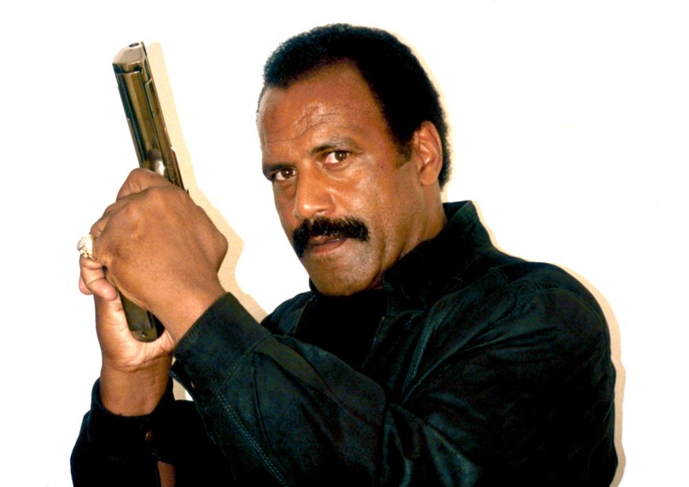 StarfleetJ's tweet image. Fred Williamson

Fred Williamson was considered and auditioned for the role of Benjamin Sisko. Williamson had previously appeared as Anka in TOS: "The Cloud Minders".

#StarTrek #FredWilliamson #BenjaminSisko #DS9 #TOS #StarTrekDS9 #fFromDuskTillDawn #IngloriousBastards #LLAP🖖🏻