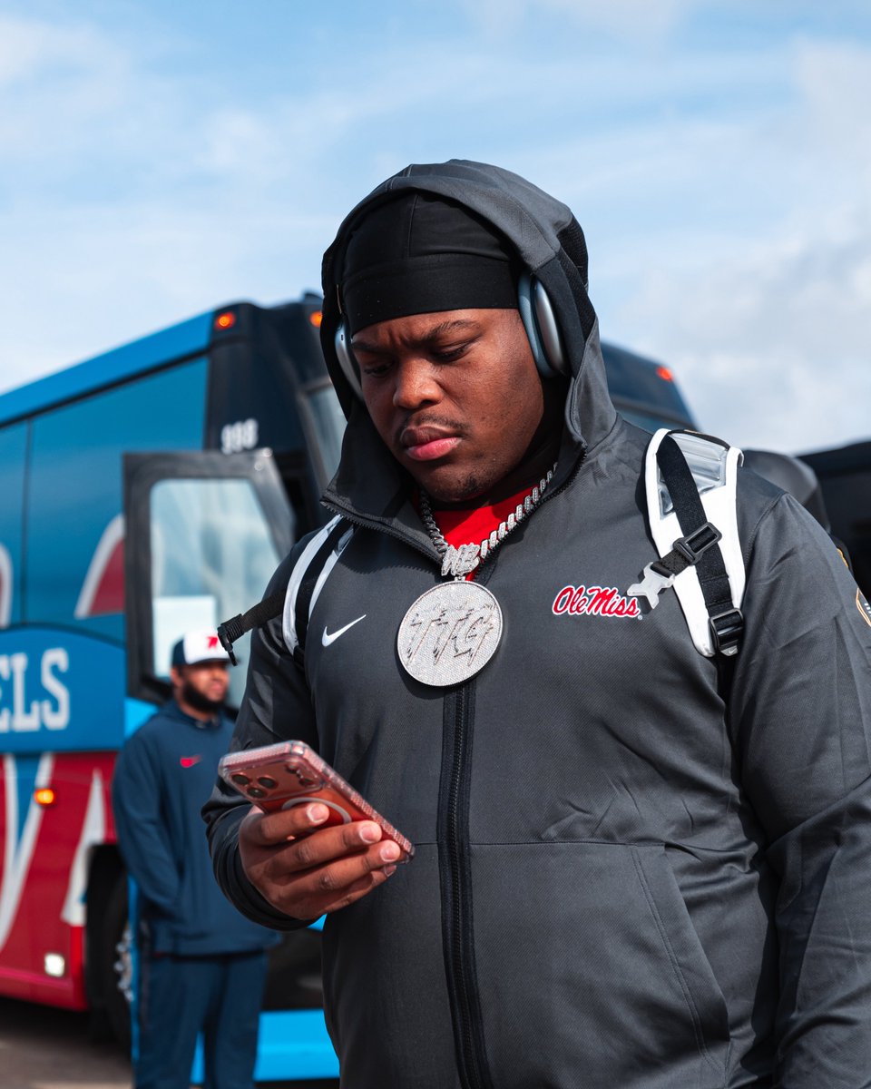 OleMissFB's tweet image. Next Stop: Phoenix 🛫