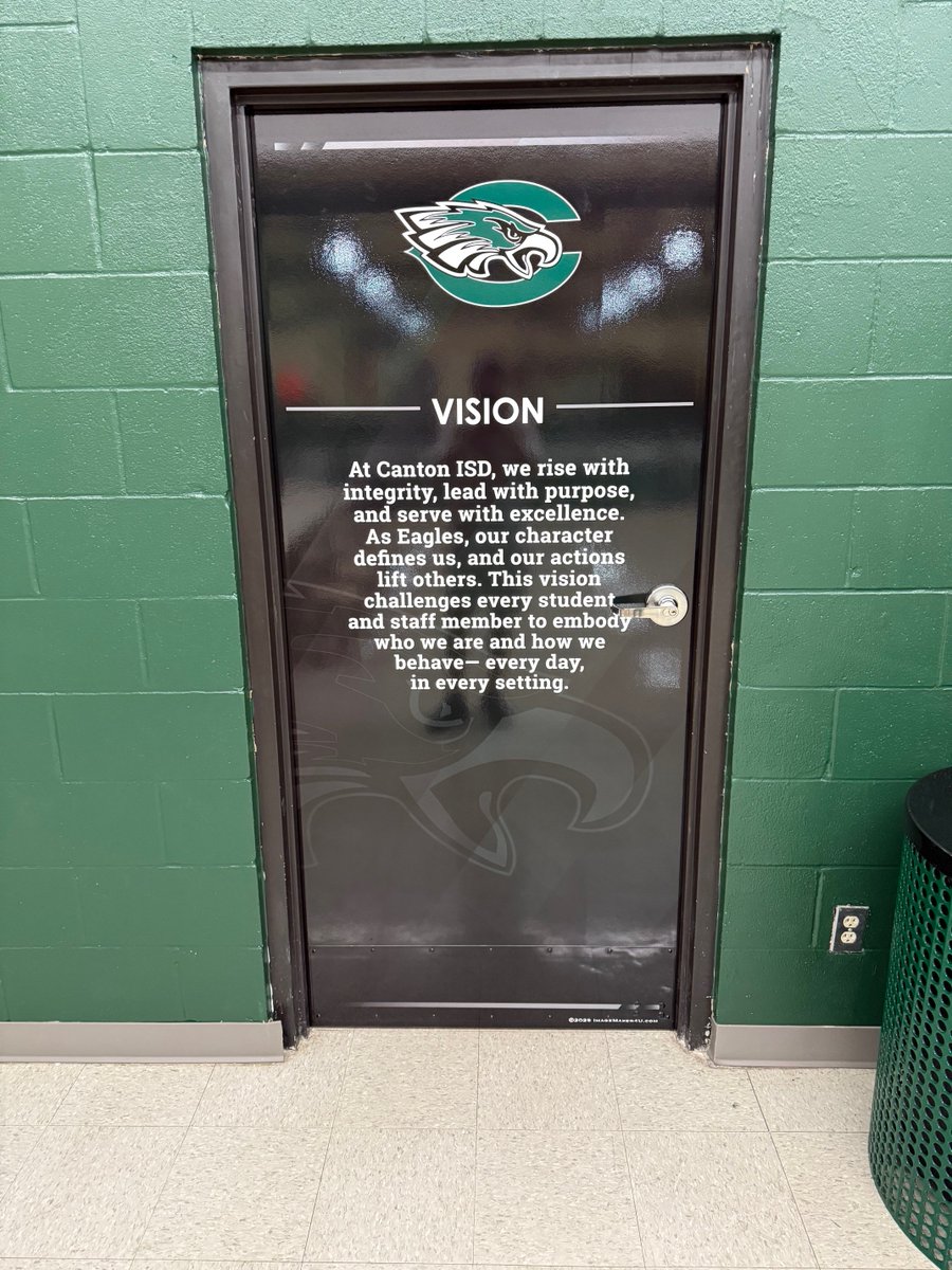 imagemakers4u's tweet image. A big thank you to @cantonisd and Coach Burk for trusting us to add a little extra spirit to their gym! 🦅
#imagemaker4u #graphicdesign #doorwraps #cantonISD #CantonTexas #cantonhighschool #CantonEagles