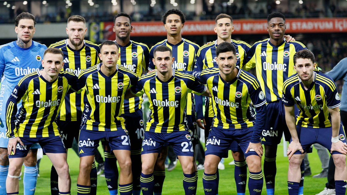Gölgen gibi adım adım her şehirde senin adın!

Teşekkürler Büyük Fenerbahçe Taraftarı! 💛💙