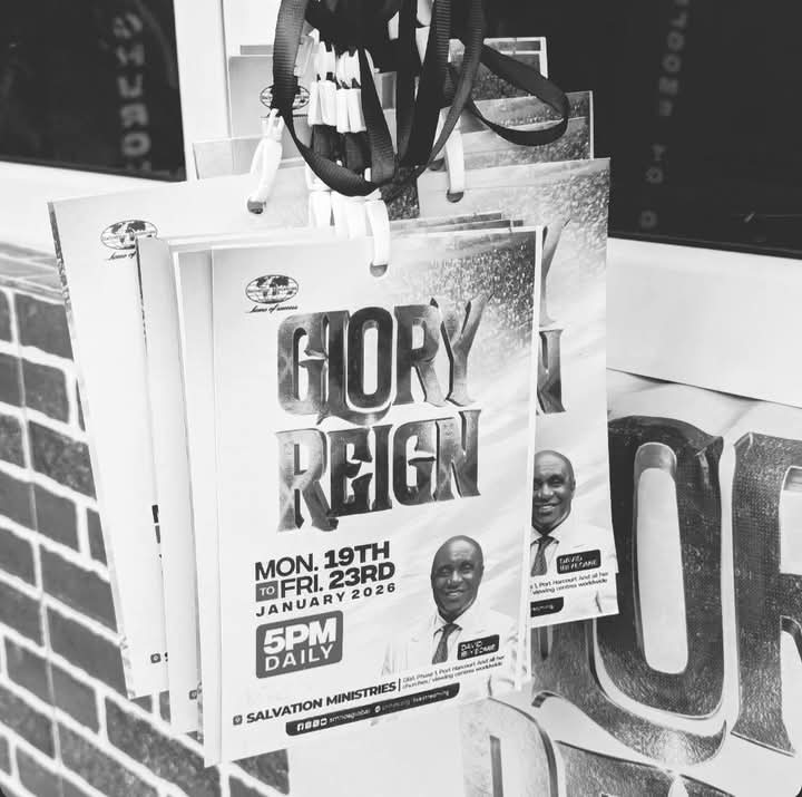 RealDearson's tweet image. God is set to bless you during Glory Reign.

It is your set time.

19th to 23rd @smhosglobal 

#SMHOS
#GR2026
#GR26