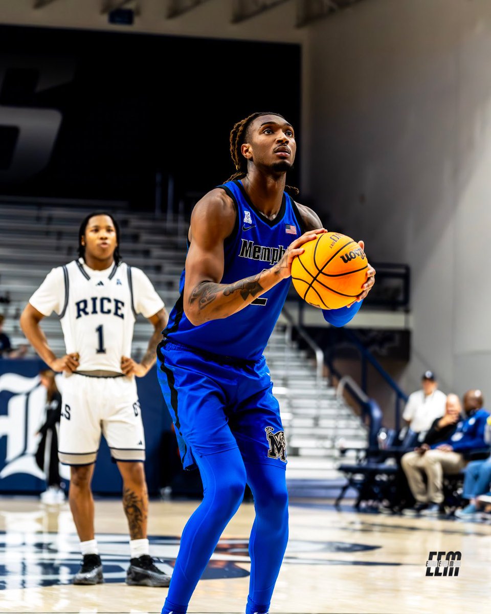 riri.media tweet media