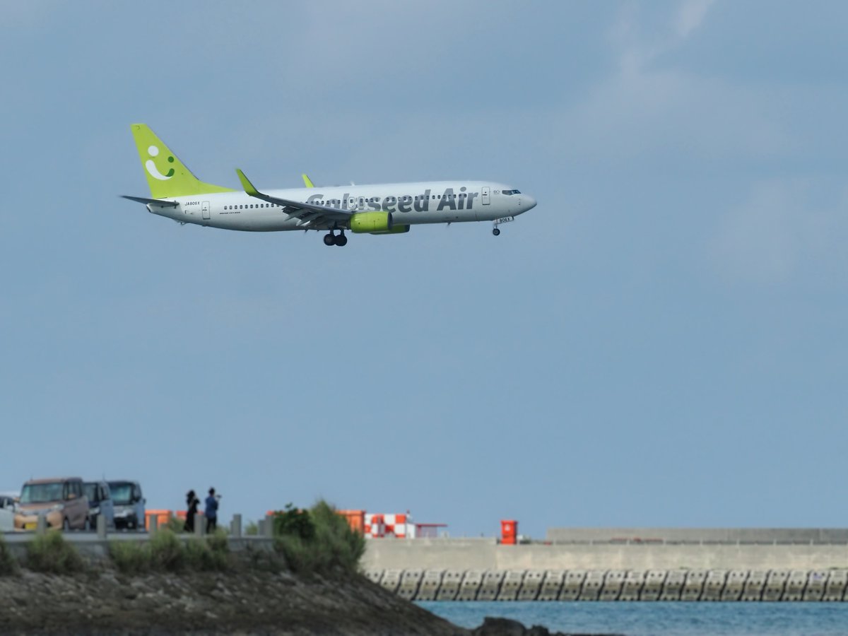 🛬 JA806X B737-800 #SNA #ソラシドエア #沖縄 #瀬長島