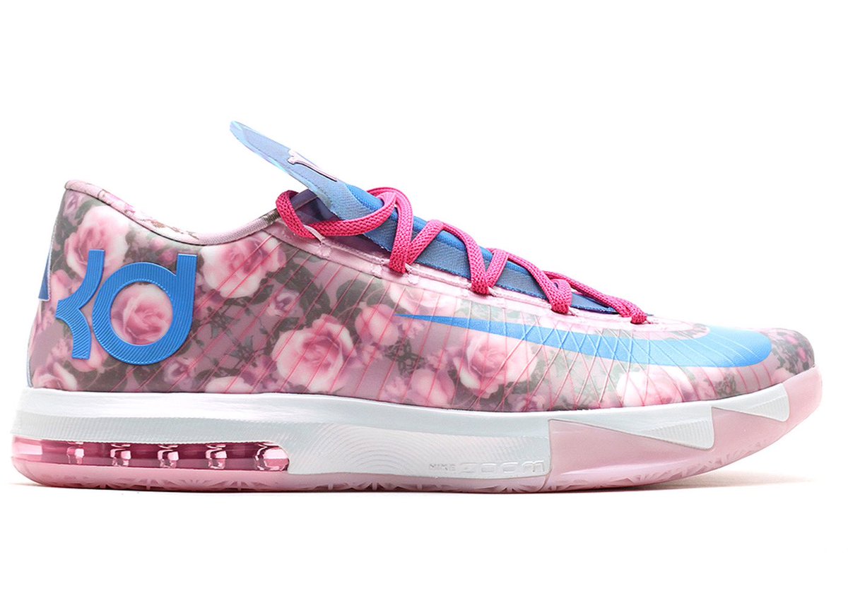 zSneakerHeadz tweet media