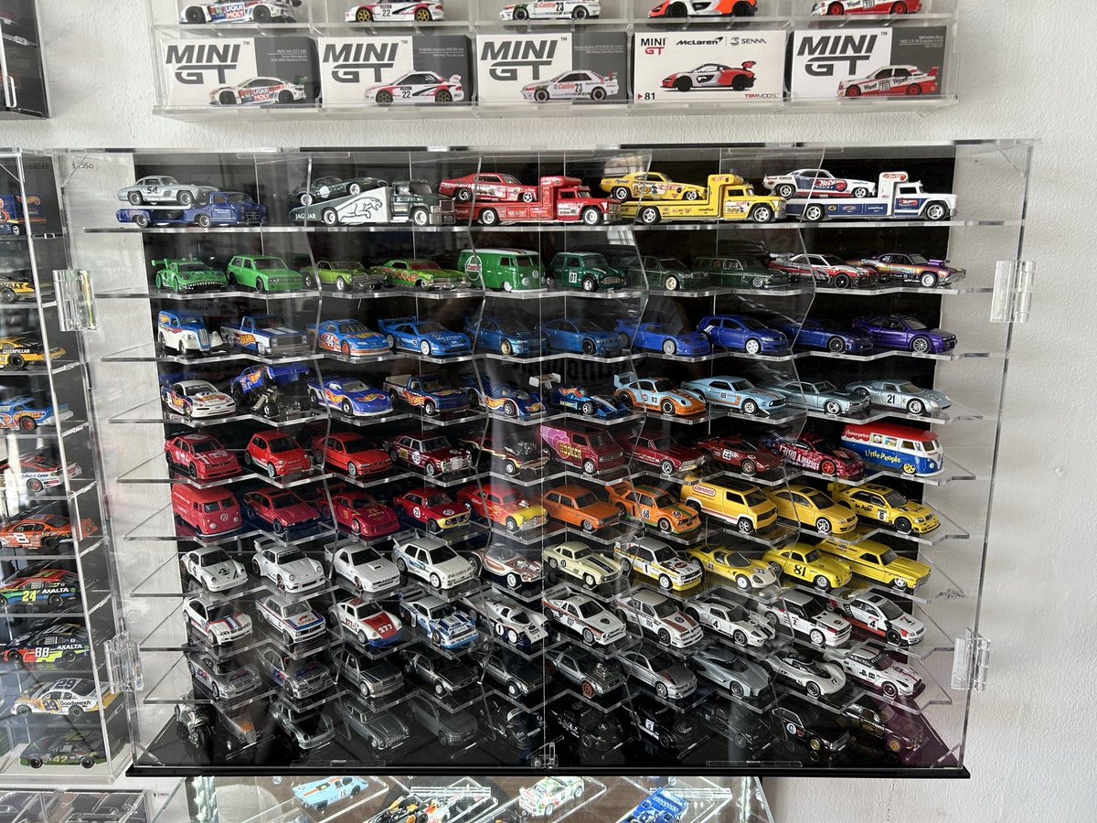 JacobValence's tweet image. Los exhibidores para #hotwheels que manejamos en #javalexhibidores 
Síguenos en nuestras redes sociales oficiales Facebook e Instagram como Javal Exhibidores. 
#exhibidores #diecastcollector #minigt #display