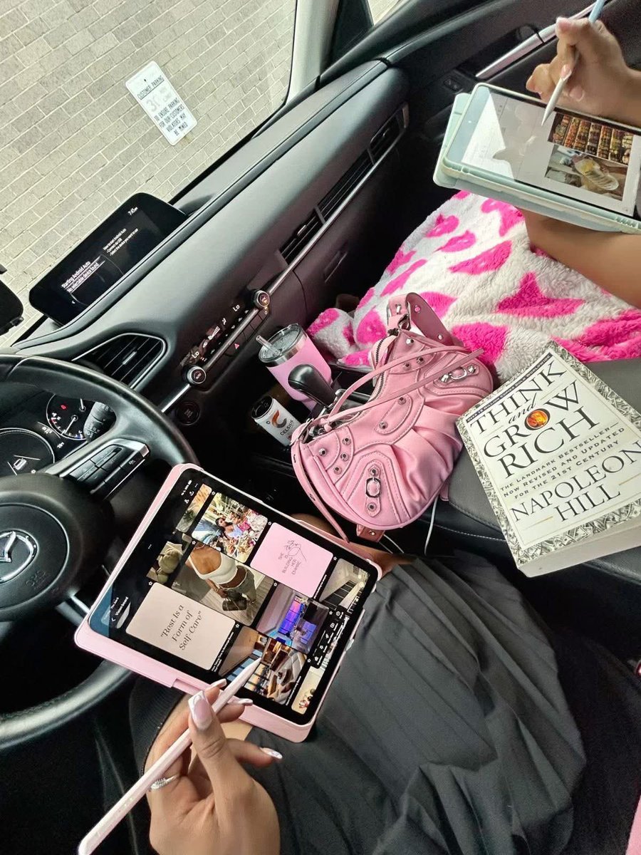 layxsnv's tweet image. I only want to be around ppl with the same mindset as me 😫💗✨