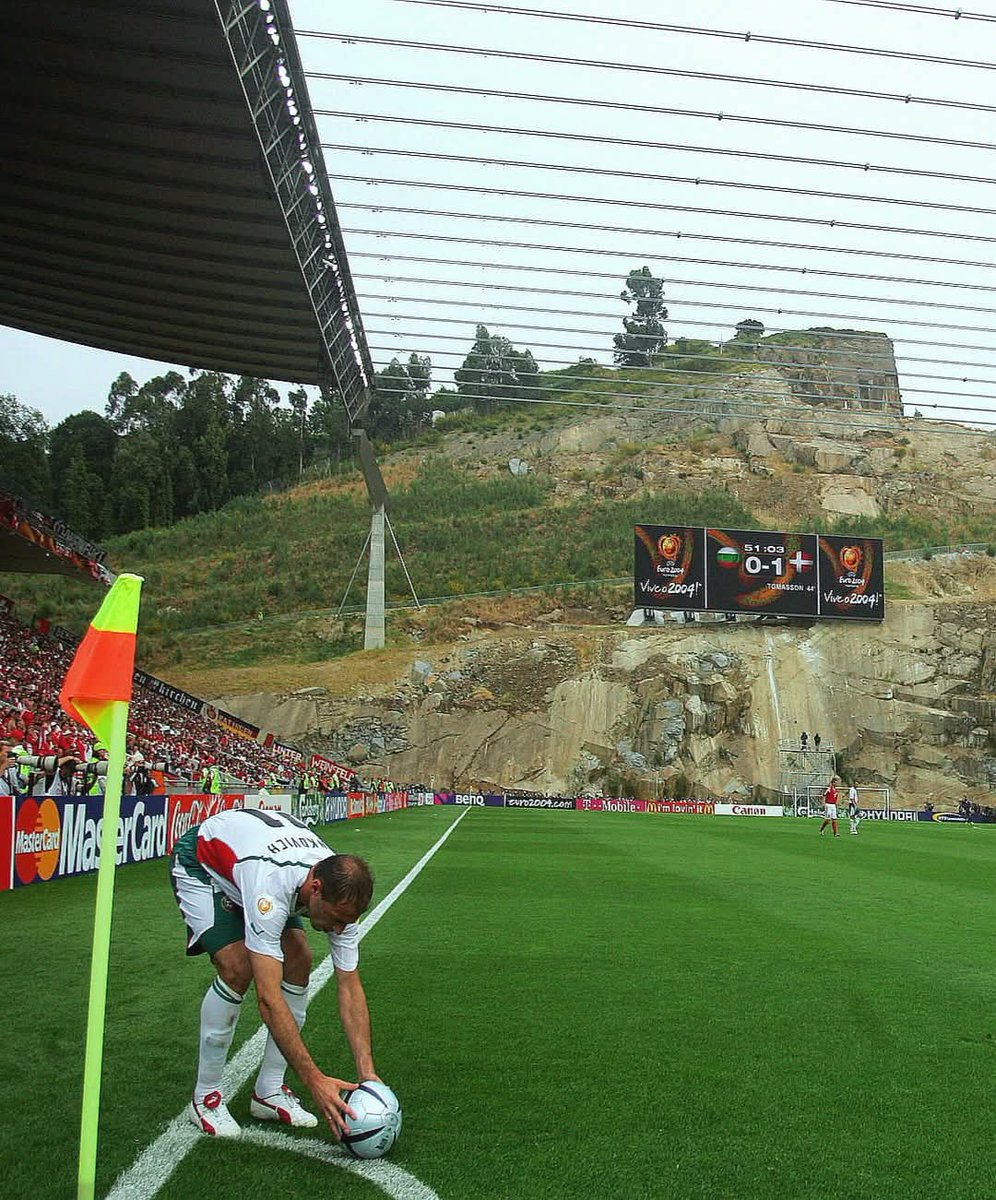 KodroMagazine's tweet photo. Solo algunos reconocerán el estadio. https://t.co/yuGffmR38S