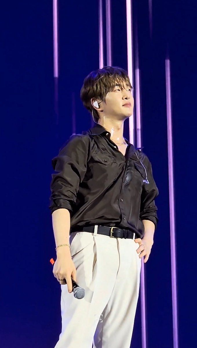 온유 #ONEW #オニュ@SHINee @ONEW_GRIFFIN