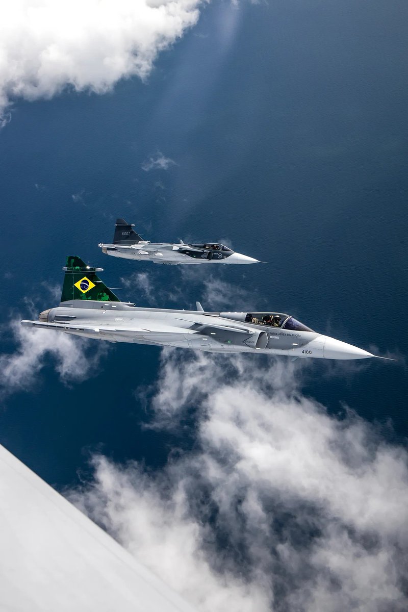 F-35 versus Gripen E: A deep, deep dive. Pour yourself a glass of wine and get comfortable; this is over 10,000 words long and reveals all you need to know about the F-35 versus the Gripen E: hushkit.substack.com/p/f-35-versus-…