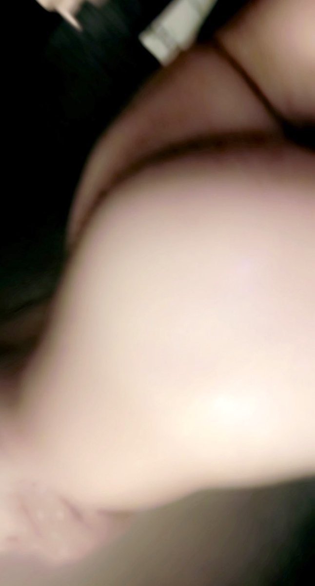 MeiBytee's tweet photo. Making it wet and cream https://t.co/z75hBOCrVa