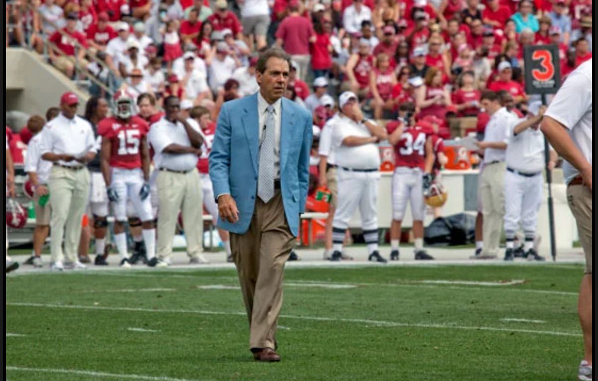 Top 10 Most Exciting Plays in College Football Playoff History 🏈🔥

1/11 The College Football Playoff has given us some of the best moments in sports history. Here are the TOP 10 most exciting moments in CFP games that had us all losing our minds. Let’s Dive In ⬇️