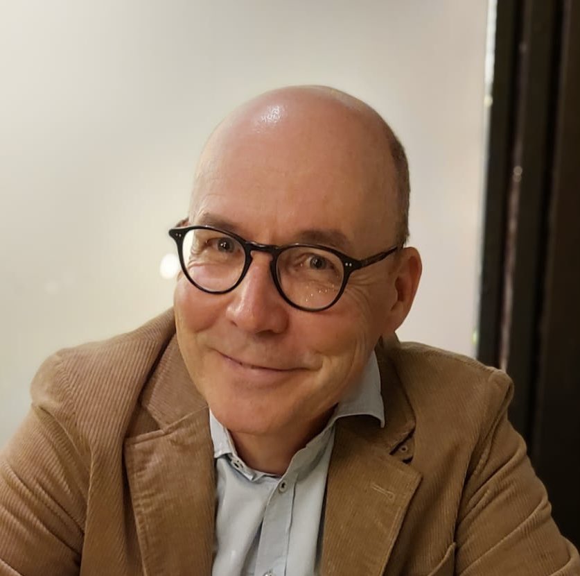 NB 2026:
»Ich bin mit einem Panzer gewappnet, 
der ganz aus Fehlern geschmiedet ist.« (Pierre Reverdy)