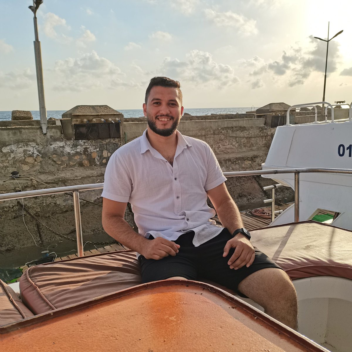 ab80357934's tweet photo. #NewProfilePic https://t.co/MH5S4s3ttp