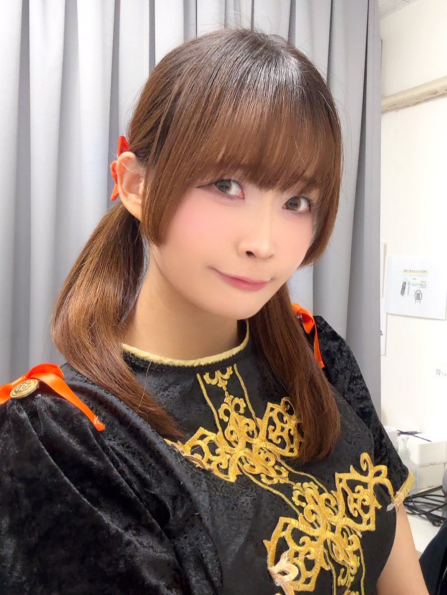 おはよう☀️𓈒𓏸 水曜日えいえいおー✊ 今夜は新宿で待ち合わせ💭