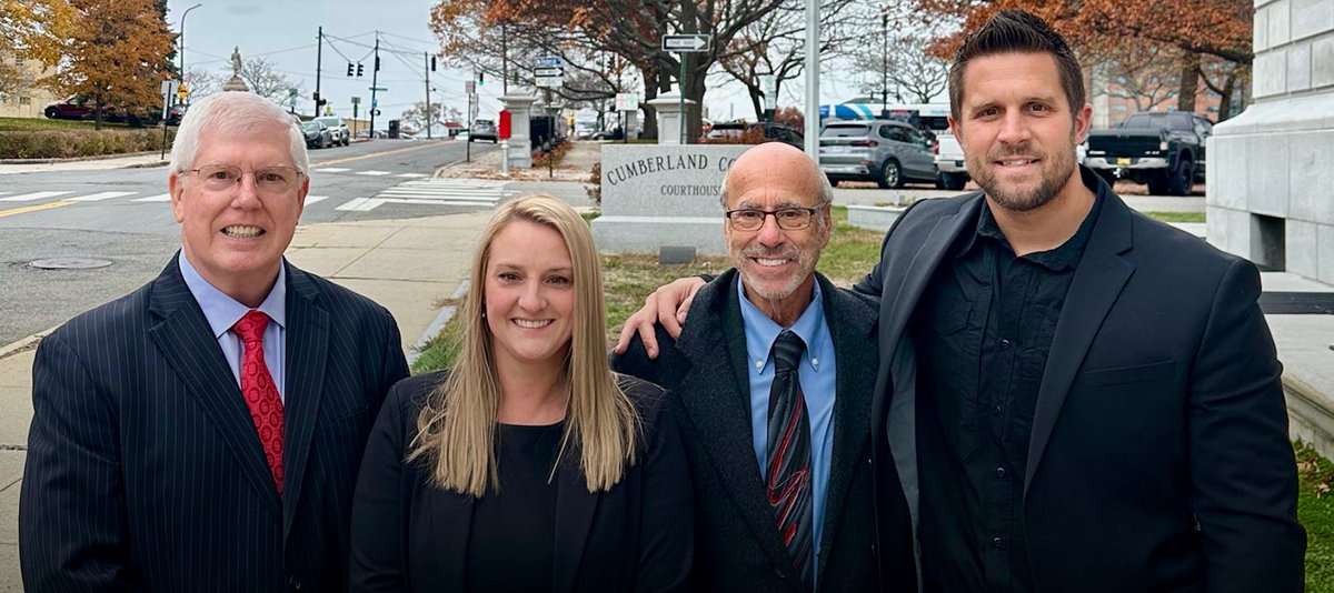 alpoliticsx's tweet image. Maine High Court Hears Church Attendance Custody Fight
-Maine’s Supreme Court weighs whether a lower Court can bar a mother from taking her daughter to church
#ALpolitics #MEpolitics #1stAmendment @TheBaptistPaper @BillyGraham @libertycounsel
Link in comments ⬇️