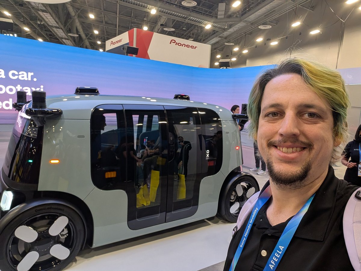 Felix (Daniel Molzahn) tweet media