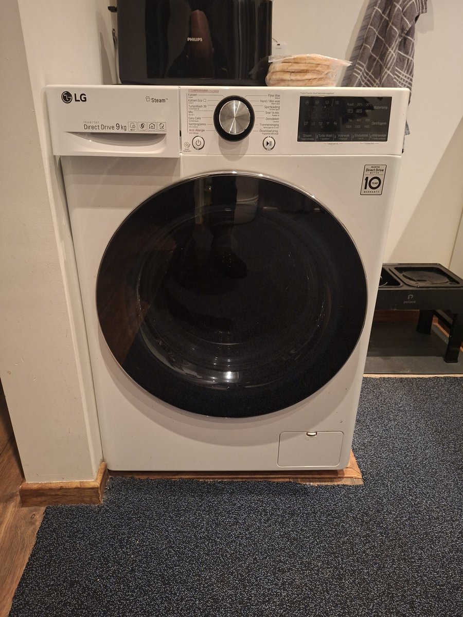 RaafRob's tweet image. Morgen thuiswerken 🤣🤣🤣💛💚