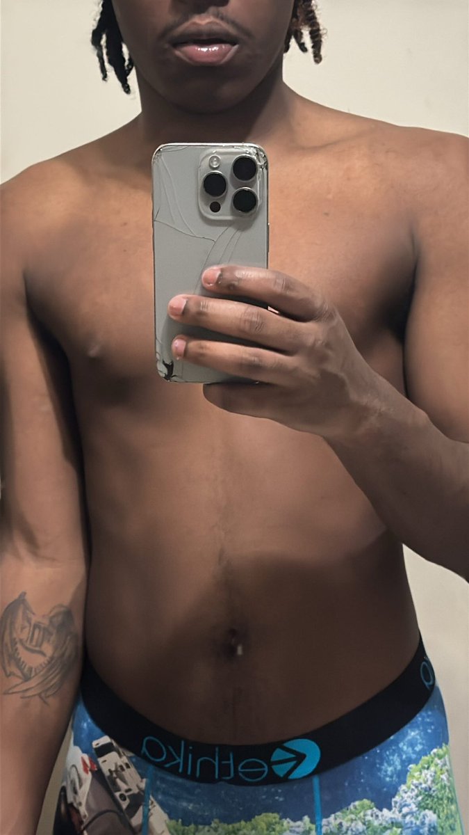 Mr.thickness tweet media