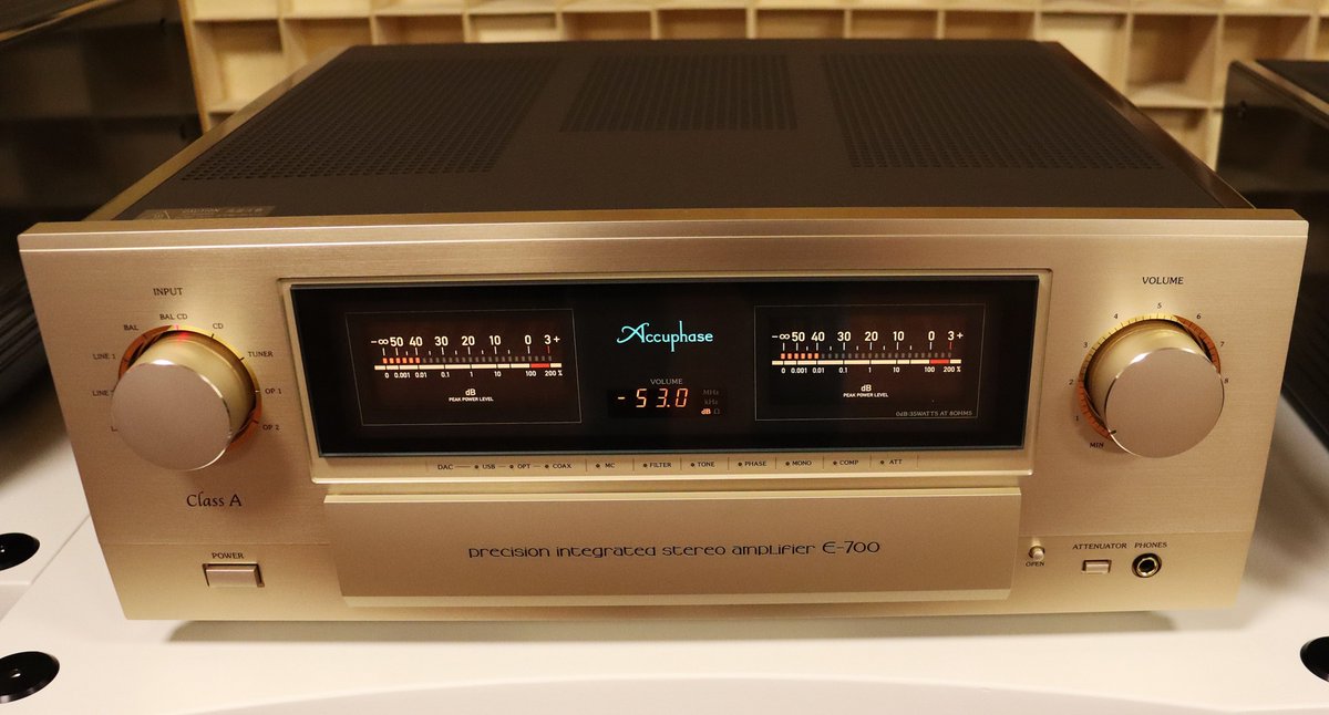 SystemReference's tweet image. Der E-700 vereint die Atmosphäre und den musikalischen Ausdruck, die nur ein erstklassiger Klasse-A-Verstärker bieten kann.