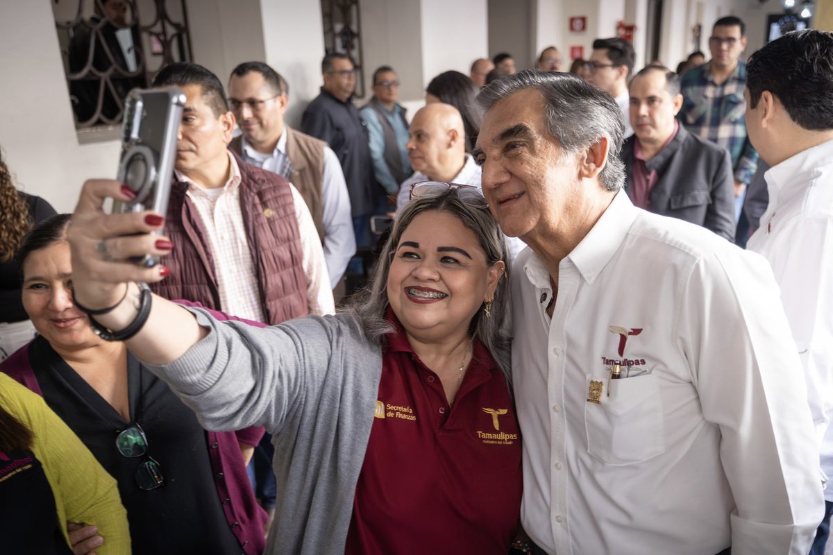 Y como lo marca la tradición, el próximo 2 de febrero nos tocará invitar los tamales. Hoy partí la Rosca de Reyes junto a compañeras y compañeros en Palacio de Gobierno; fue un momento muy agradable de convivencia y de compartir con todas y todos ustedes.