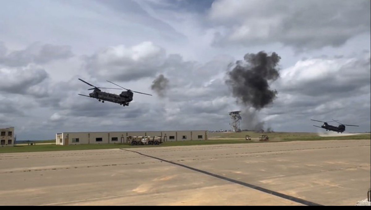 porqueTTarg's tweet image. "Casa de Maduro"

Porque esta fue la réplica de la Casa de Maduro con la que durante meses el ejército norteamericano ensayó la operación de captura.