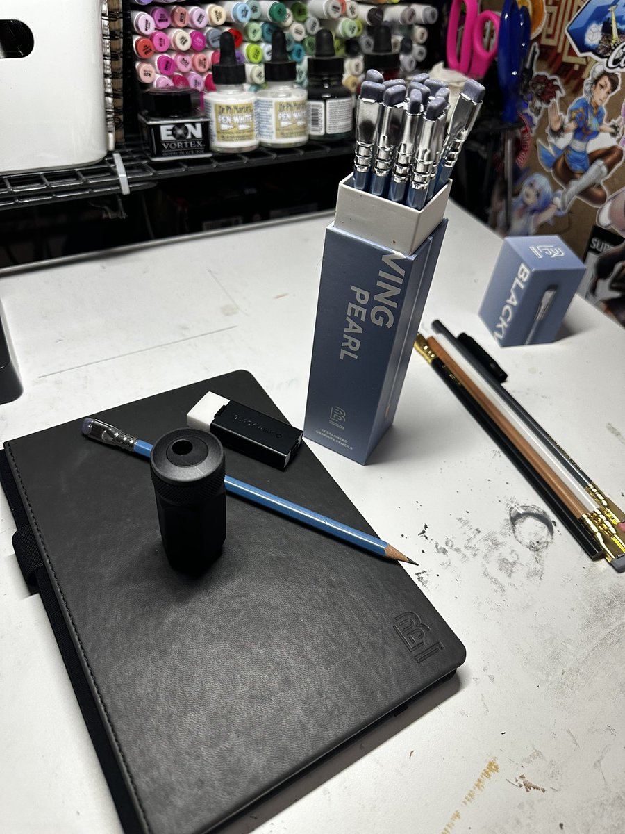 Dinosaur Man🦖 👨 tweet media