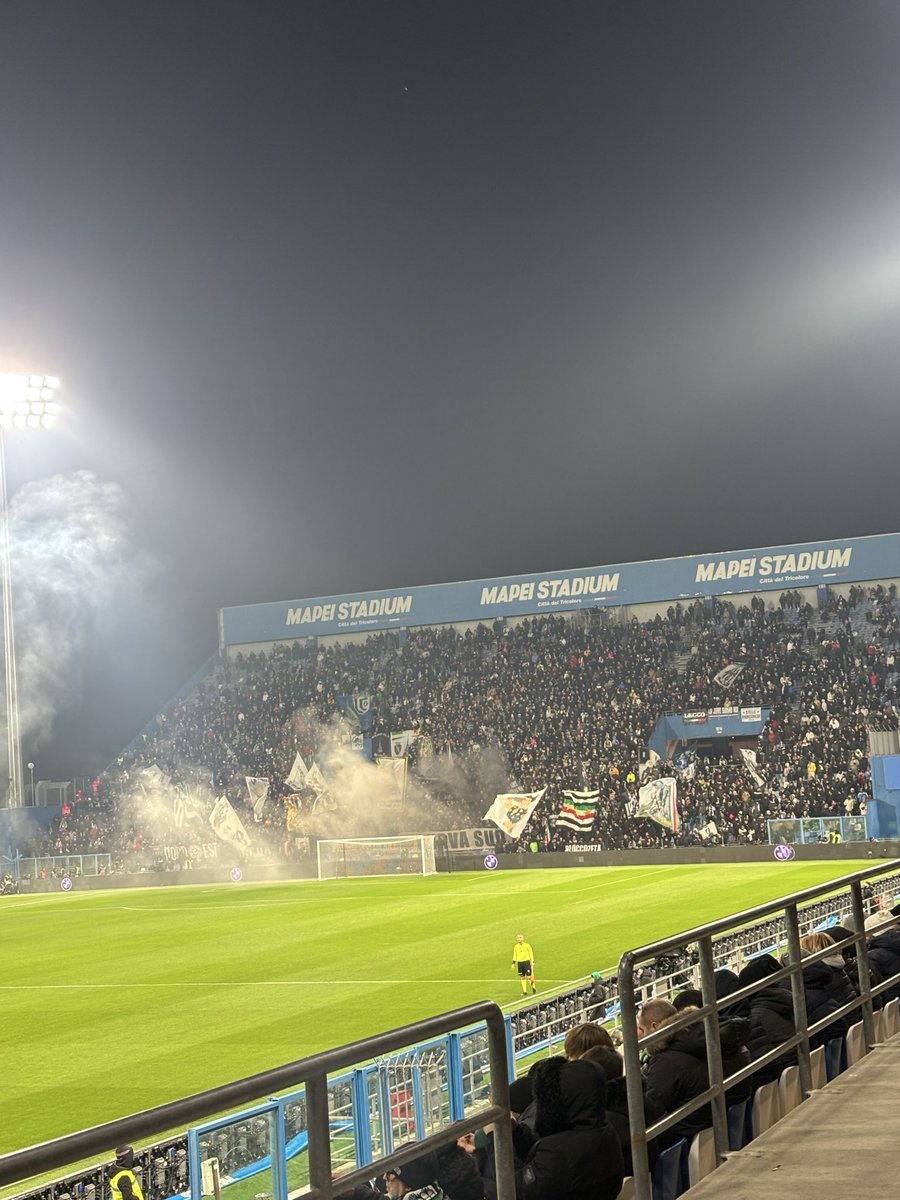 WillCrisp13's tweet photo. Match 2️⃣9️⃣ of 25/26: the first of a Yorkshire lads holiday Serie A triple header at new ground number 60, the Mappei Citta del Tricolore. Spalletti’s Juventus dominated the game, with a quick fire double by Miretti and Jonathan David killing off Sassuolo on 63 minutes https://t.co/x1wxn9CbId