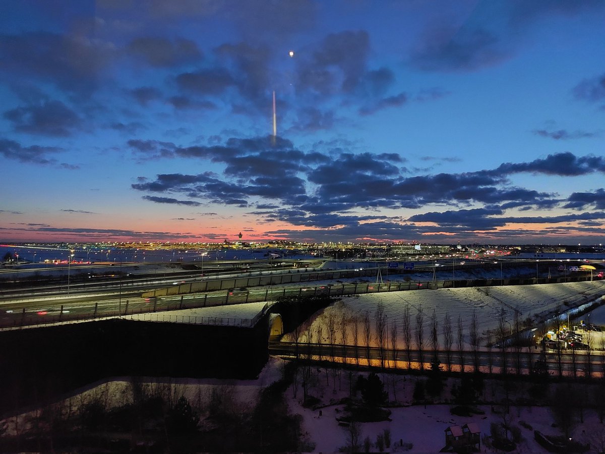 Chit kúi kang Hô-lân ê thiⁿ-khì bái, seh ti̍t-ti̍t-lo̍h. Hán-tit khòaⁿ-tio̍h chit khoán kéng-tì.