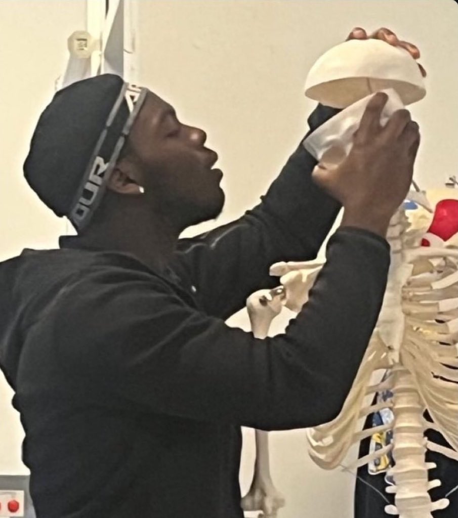 Rilwannajib's tweet image. “As a Nigerian why don’t you want to pay tax?”