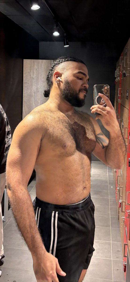 itwasntjeff's tweet photo. Back at it https://t.co/CPkxihoP7k
