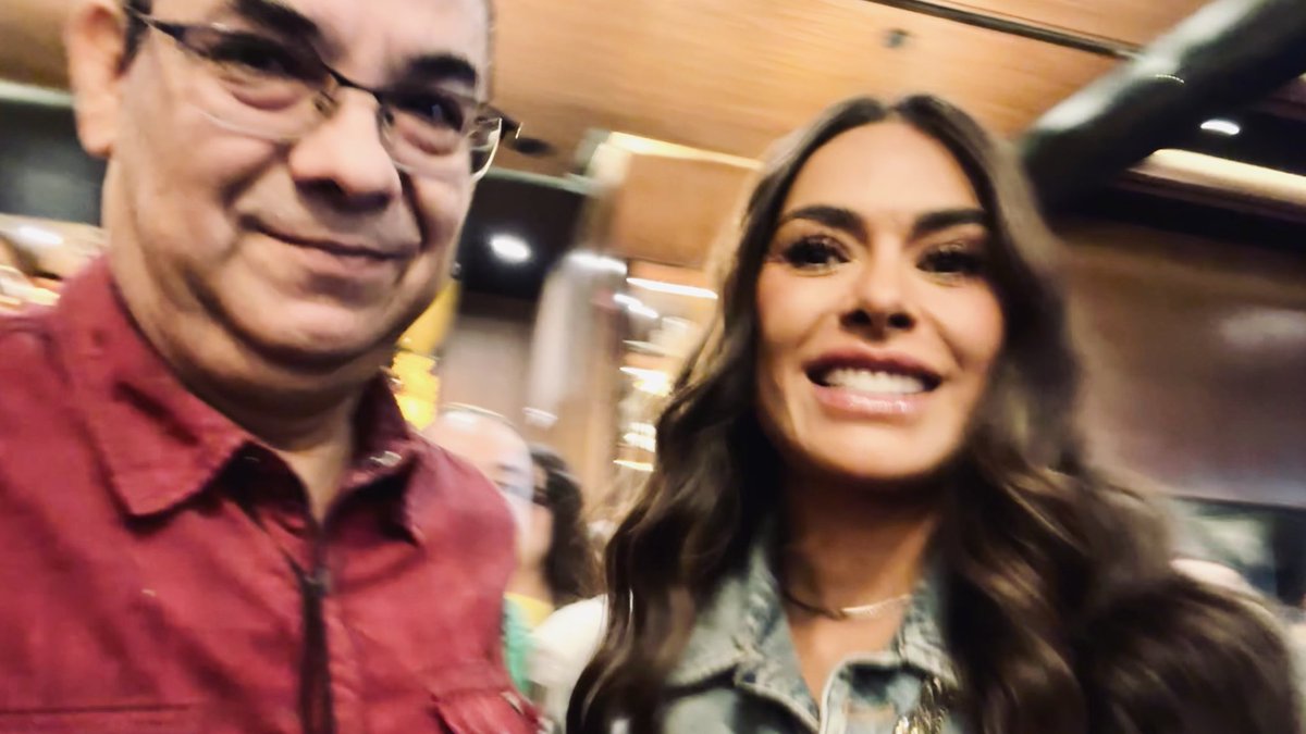 LaR_IdeSaltillo's tweet photo. Lic. Edgar López y @GalileaMontij_  @GalileaMontijo bendiciones 🙏🙏☺️☺️🥰🥰👍🏻👍🏻 https://t.co/zxpjPTj2VR