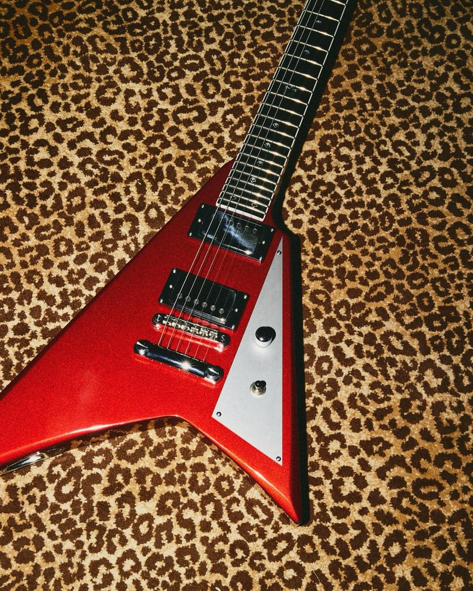 Kramer Guitars tweet media