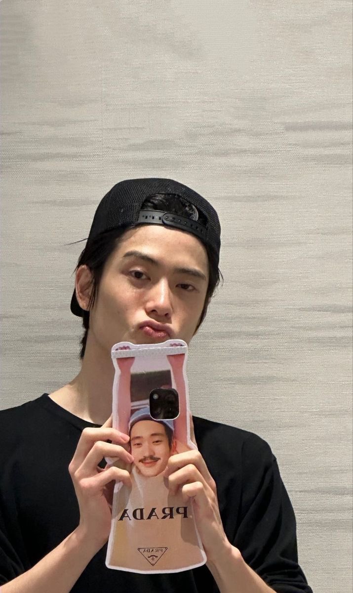 Iovelsabeauty's tweet image. the idol                           what he said