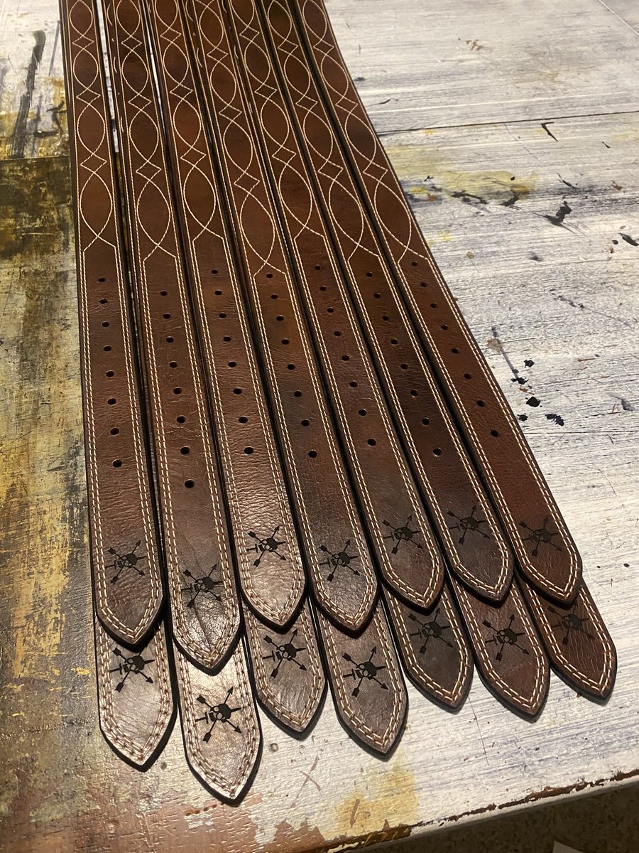 HanleyLeatherW's tweet photo. Engravings finished and another bulk order complete.
Appreciate the trust — always.
On to the next one.

#AfterHoursGrind #BuiltToWork #HardUseGear https://t.co/0lkiLwx2II