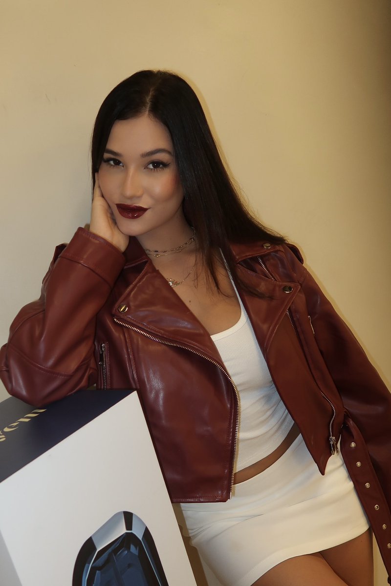 UploadDuda's tweet photo. Você é brilhante nós temos muito orgulho de você você é demais a palavra que define gratidão por tudo te amamos muito estamos aqui sempre por você! ❤️🥹
#TeamDuda #AFazenda17 https://t.co/Sgj1XyesOj