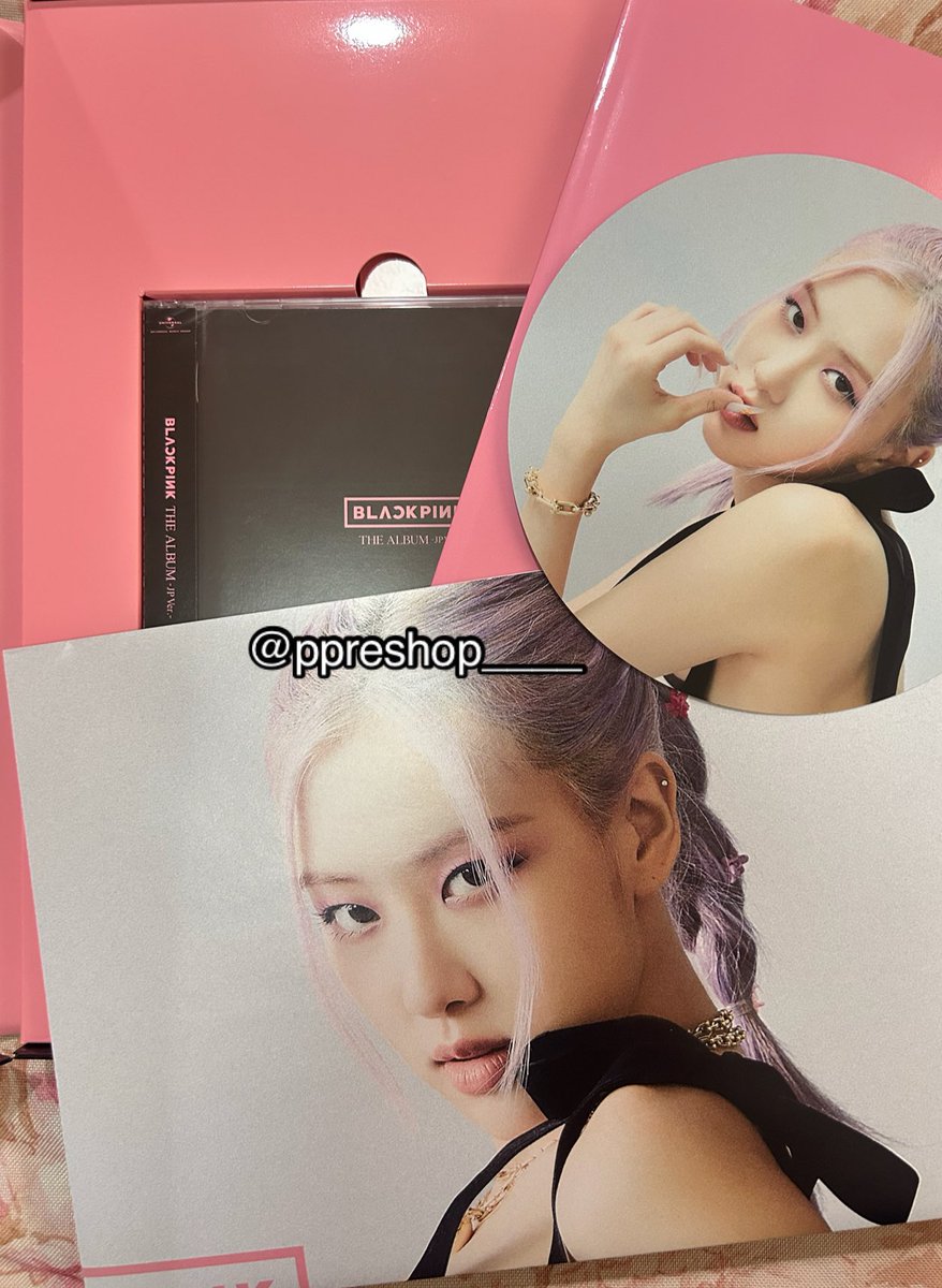 ppreshop__'s tweet photo. 🎀 Blackpink The Album JP Ver.
การ์ดกลม + โปสโรเซ่ 
.ได้ของตามภาพ

390 ฿
🚗 ส่งฟรี
#ตลาดนัดบพ #ตลาดนัดblackpink https://t.co/SI8m1hLa4R