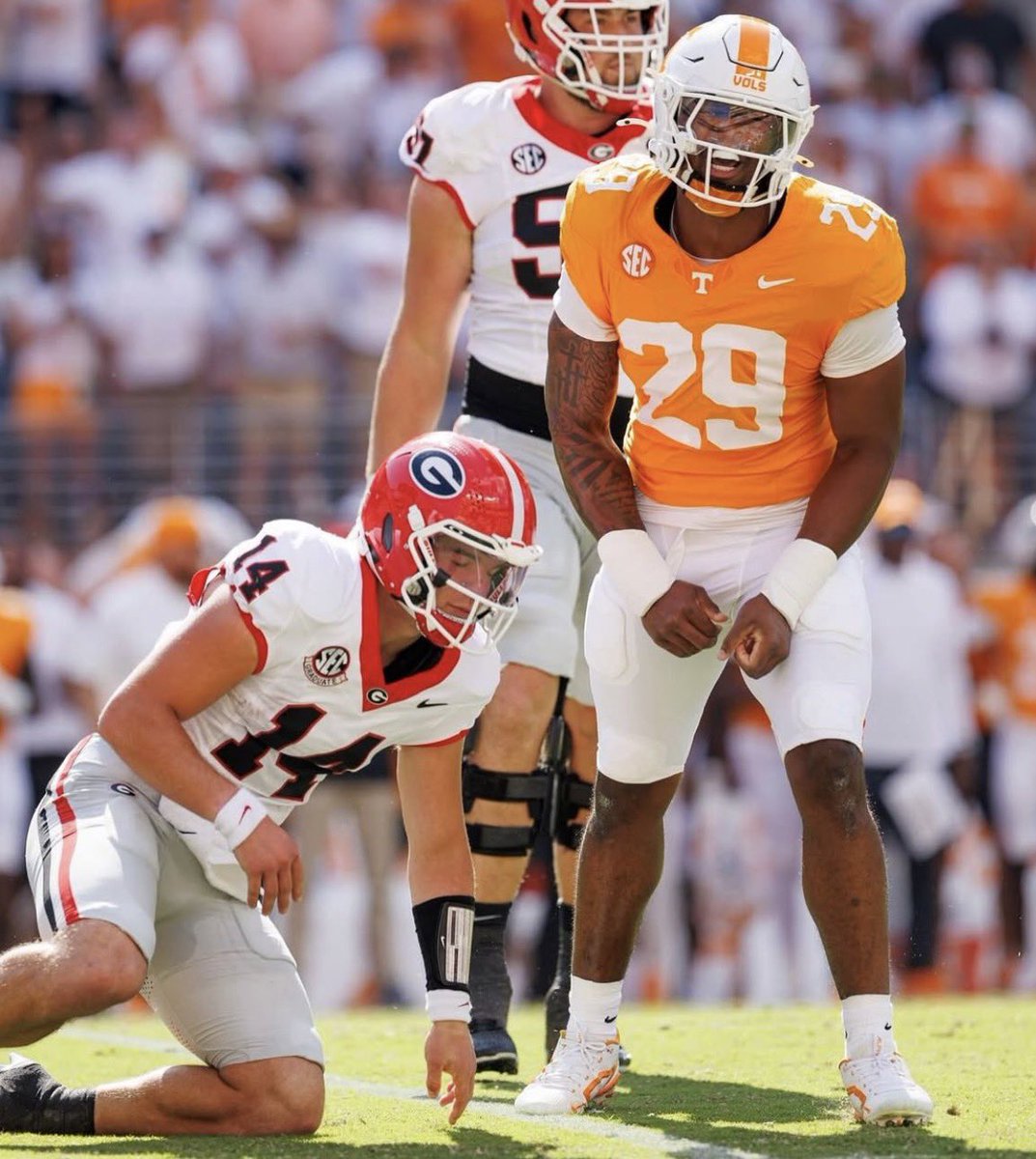 VolScoops's tweet image. BREAKING: Tennessee edge rusher Jordan Ross is entering the Transfer Portal, per @mzenitz 

Ross had 23 tackles this season 

Former Top 10 Overall Recruit