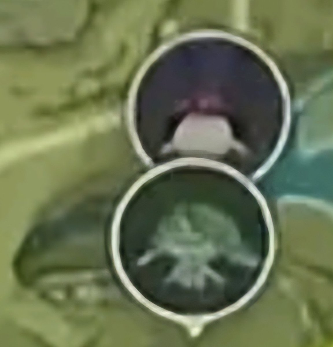 Wow take a look at these 2 aranara at this location