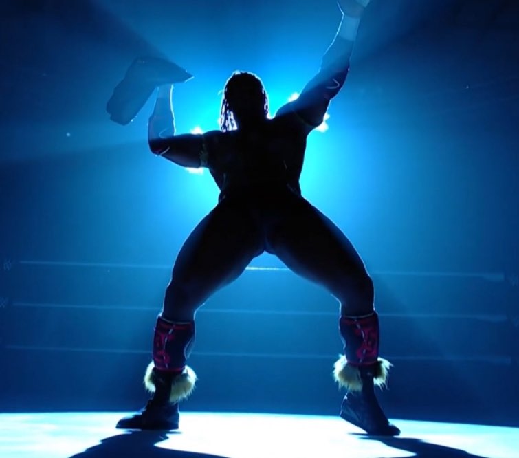 reigns_era's tweet image. The FINAL shot of Oba holding up the NXT Championship. 🔥