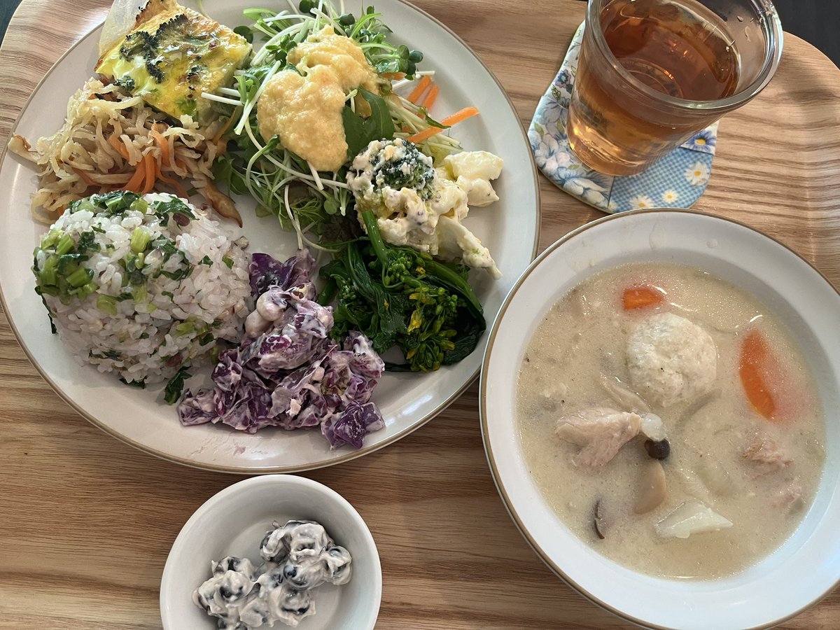 man5_p's tweet photo. ランチは菜っぱ🍚🥦🫜🥗 
@七草粥の日 https://t.co/kE1RBORDhV