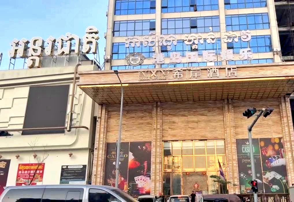 joe_black317's tweet image. ถูกฆ่าในเขมรอีกราย!!! หญิงสาวชาวเวียดนามถูกอุ้มเรียกค่าไถ่แล้วฆ่าภายในกาสิโนที่เมืองสีหนุวิลล์ กัมพูชา

เป็นเหตุการณ์เกิดขึ้นในเมืองสีหนุวิลล์ เมื่อไม่นานมานี้ (ประมาณปลายปี 2025 หรือต้นปี 2026)

 ผู้เสียชีวิตเป็นหญิงสาวชาวเวียดนาม ส่วนผู้ต้องหาเป็นชาวจีน…