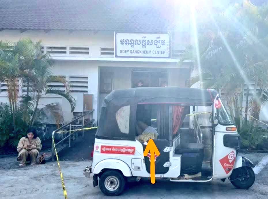 joe_black317's tweet image. ถูกฆ่าในเขมรอีกราย!!! หญิงสาวชาวเวียดนามถูกอุ้มเรียกค่าไถ่แล้วฆ่าภายในกาสิโนที่เมืองสีหนุวิลล์ กัมพูชา

เป็นเหตุการณ์เกิดขึ้นในเมืองสีหนุวิลล์ เมื่อไม่นานมานี้ (ประมาณปลายปี 2025 หรือต้นปี 2026)

 ผู้เสียชีวิตเป็นหญิงสาวชาวเวียดนาม ส่วนผู้ต้องหาเป็นชาวจีน…