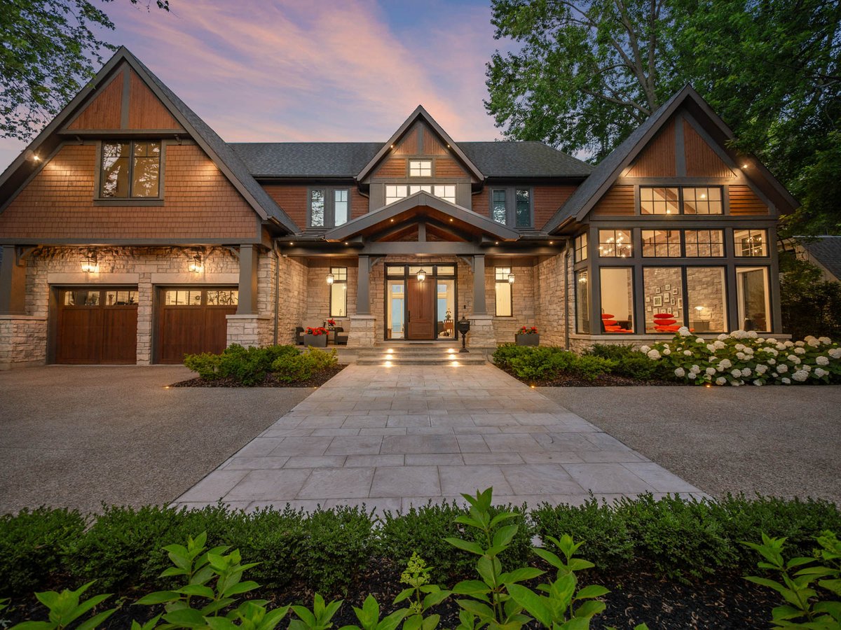 claveroteam's tweet photo. A $15 Million Waterfront Estate in Burlington Canada | The Haven, Contact us for more details https://t.co/sTub6nWME6