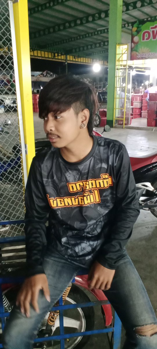 เบียร์เย็นๆชักขวดเด  มีสปอนเชอร์ใจดีมัยครับ
#ปราณบุรี  #อุดรธานี