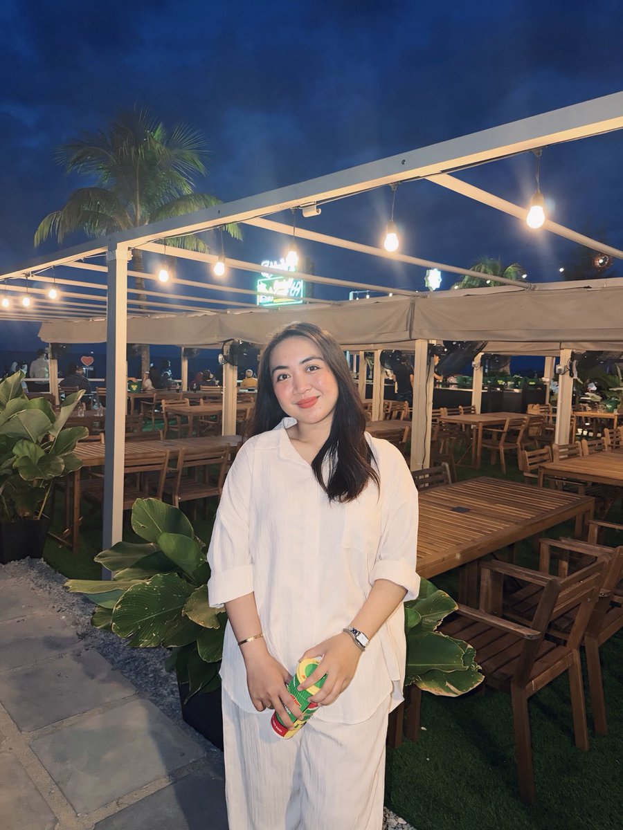 vaeyrow's tweet photo. Cloud 9 ☁️🧖🏻‍♀️ https://t.co/VIEKXNMRpF