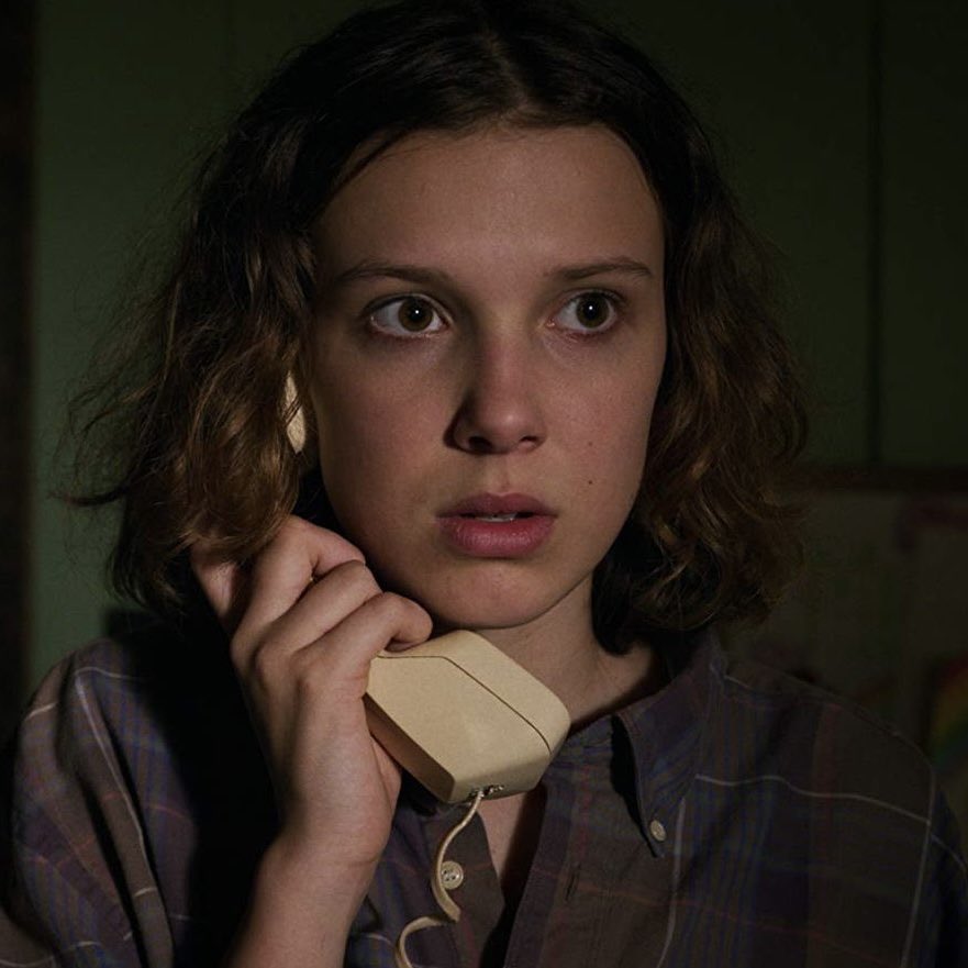 remrinas's tweet photo. the length of time between each seasons is another reason el’s suicide is not being taken as seriously as it should because it would have been much harder to hide how horrific that choice was if it was actually a 15 year old millie bobby brown acting it out https://t.co/tBSdSgR3ea
