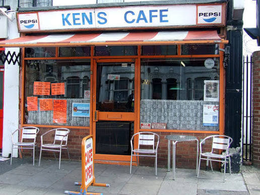 Cricketer_Ash's tweet photo. Ken lost his cafe for this! 

Cheers @WestHam! 

#WHUFC #westham https://t.co/2dTAIxGTs8