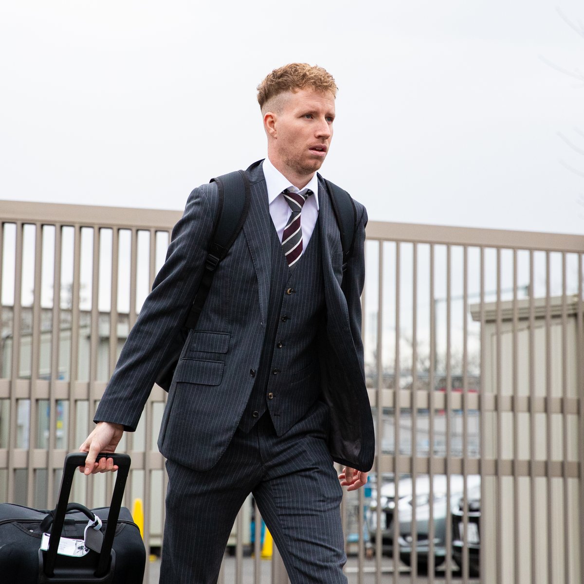 1/7、本日から #沖縄トレーニングキャンプ がスタート⚽️ 早朝、空港